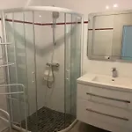 Villa Les Pins Patio Avec Terrasse Dans La Pinede Plage A Pied Pour 4 Personnes *