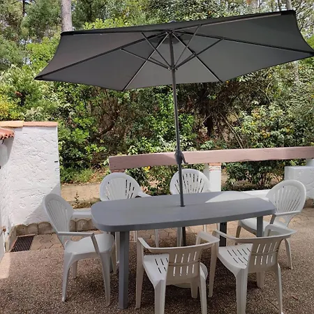 Les Pins Patio Avec Terrasse Dans La Pinede Plage A Pied Pour 4 Personnes *